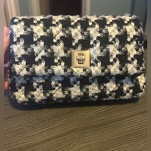 H&M Black and Cream Houndstooth Crossbody Bag
